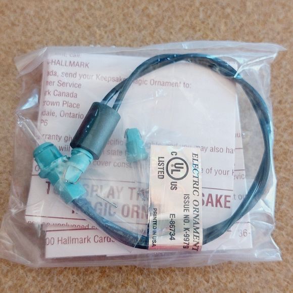 Hallmark Ornament The Blessed Family Vintage 2000 Keepsake Porcelain Lighted - Picture 5 of 9